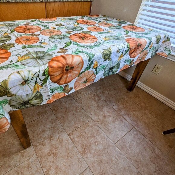 Pumpkin Patch Rectangle Tablecloth 52"x70" - Picture 3 of 5